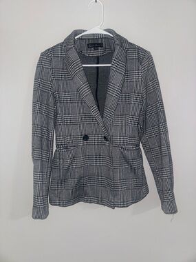 Love Tree Women’s Plaid Blazer - Size Small -